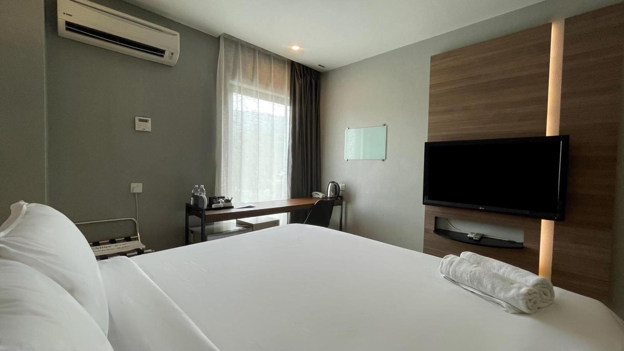 The Leverage Business Hotel - ראוואנג מראה חיצוני תמונה