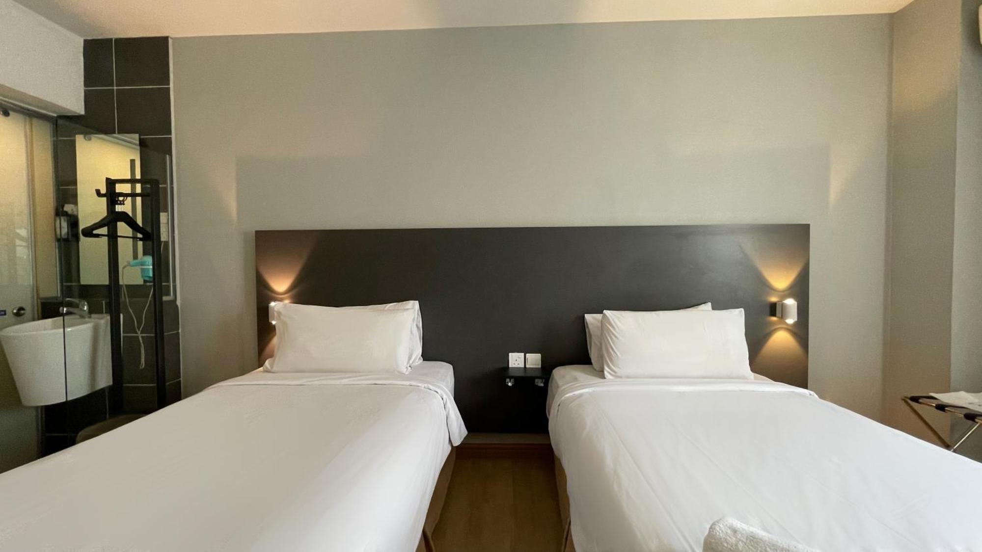 The Leverage Business Hotel - ראוואנג מראה חיצוני תמונה