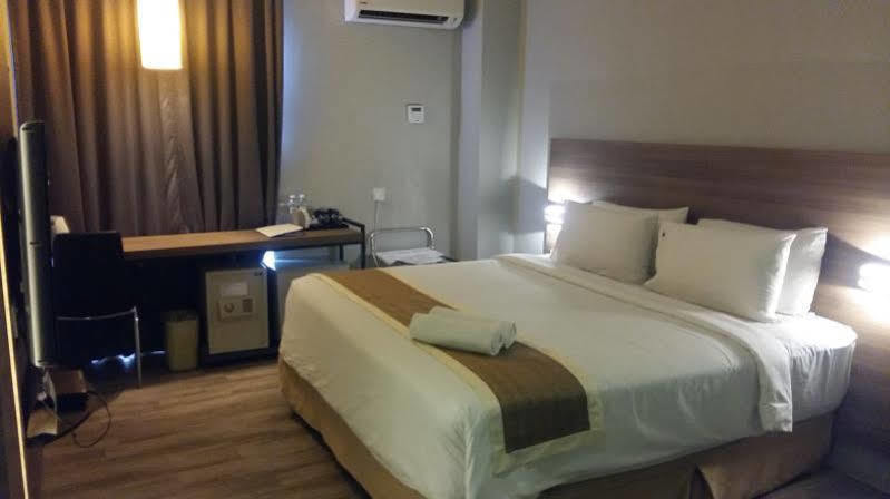 The Leverage Business Hotel - ראוואנג מראה חיצוני תמונה
